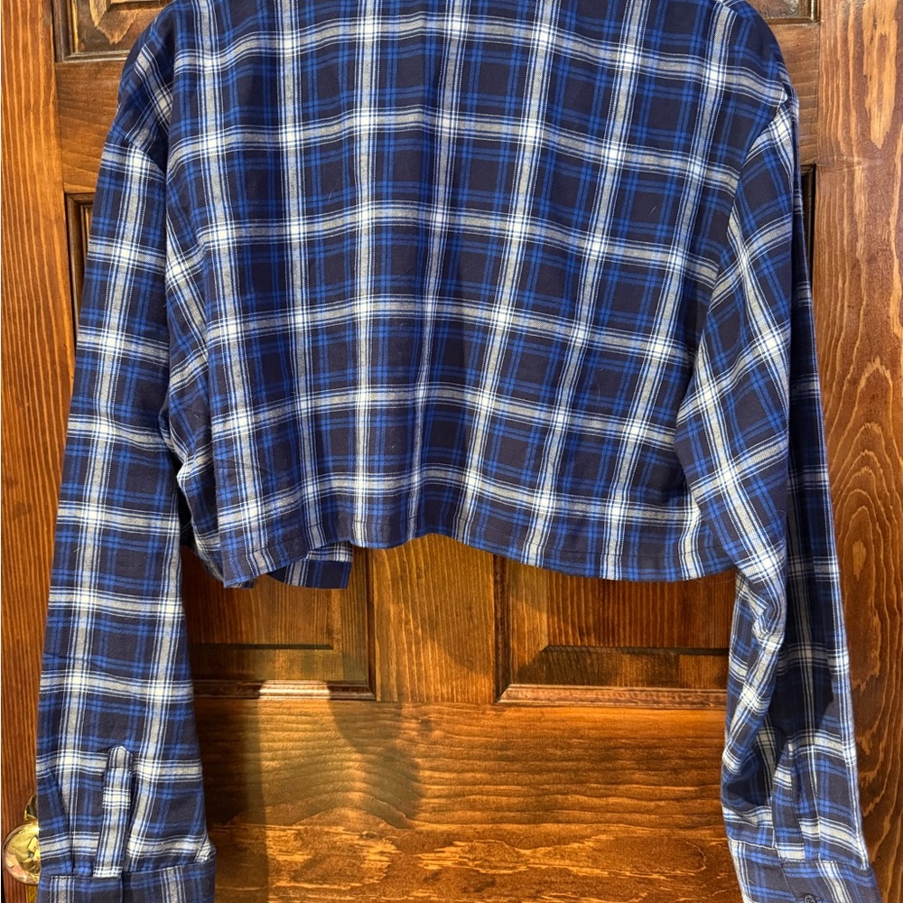 Vintage y2k H&M Divided Blue Plaid Cropped Shirt - Picture 2 of 5